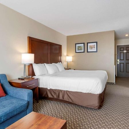 לטברידג' Comfort Inn מראה חיצוני תמונה