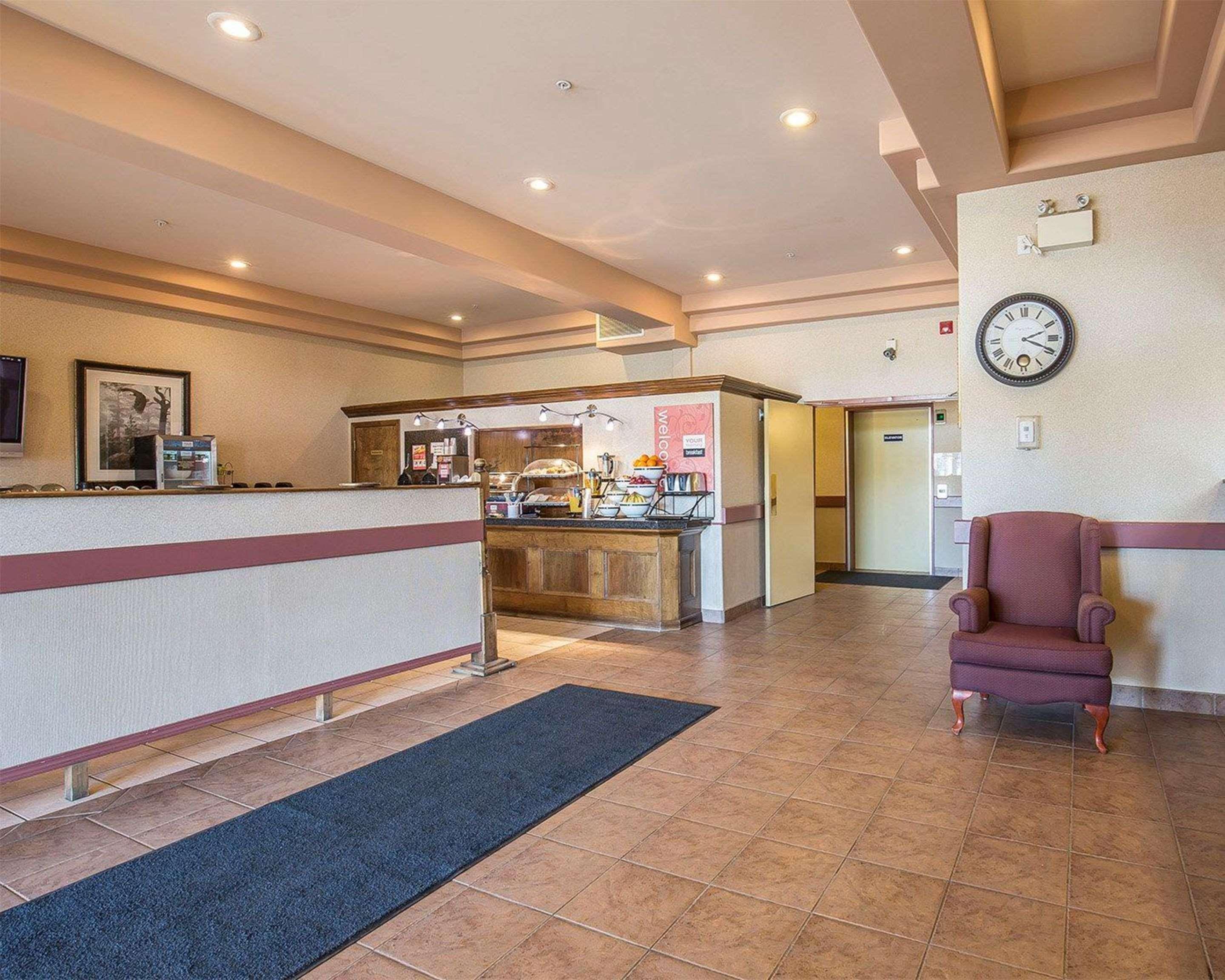 לטברידג' Comfort Inn מראה חיצוני תמונה