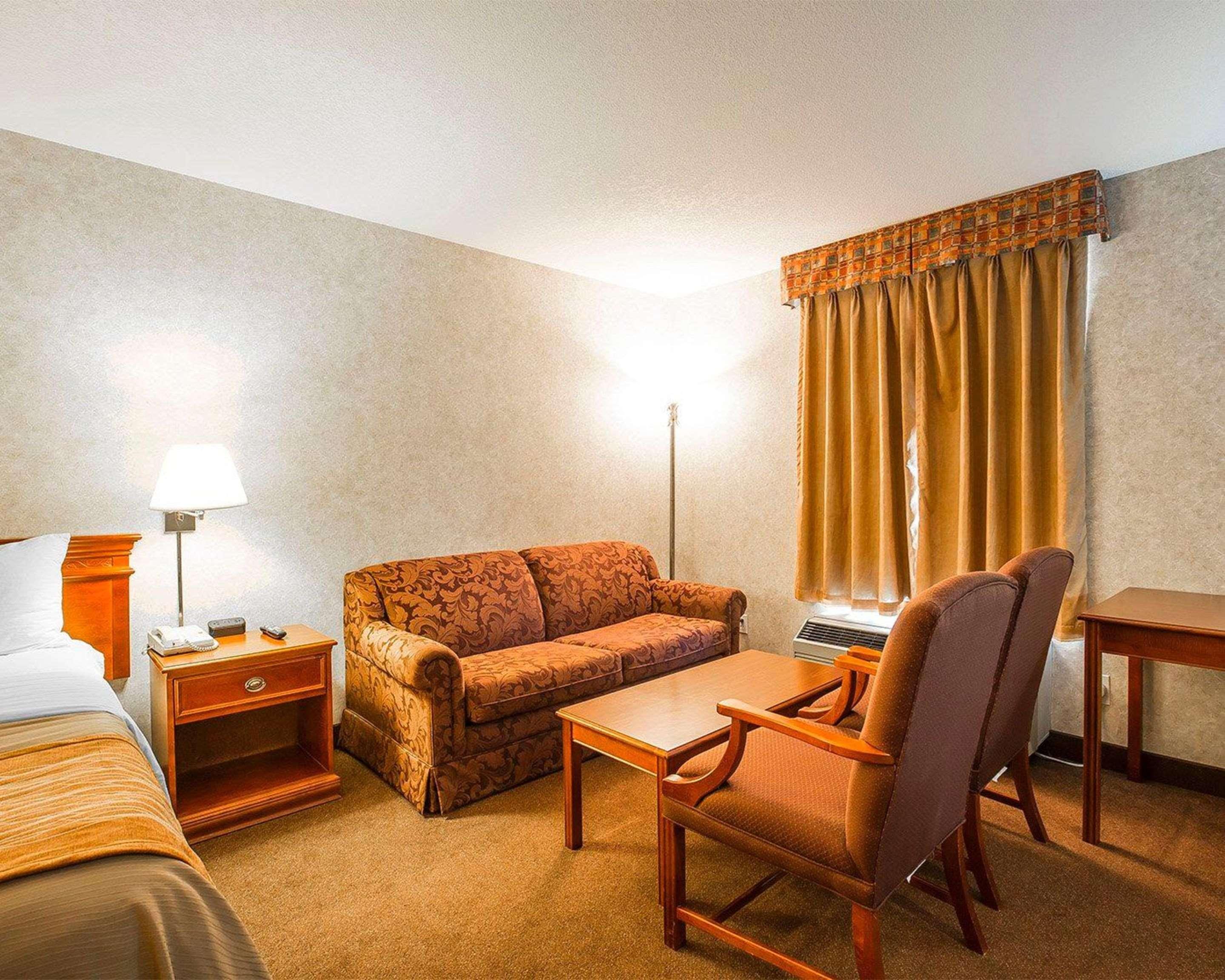 לטברידג' Comfort Inn מראה חיצוני תמונה