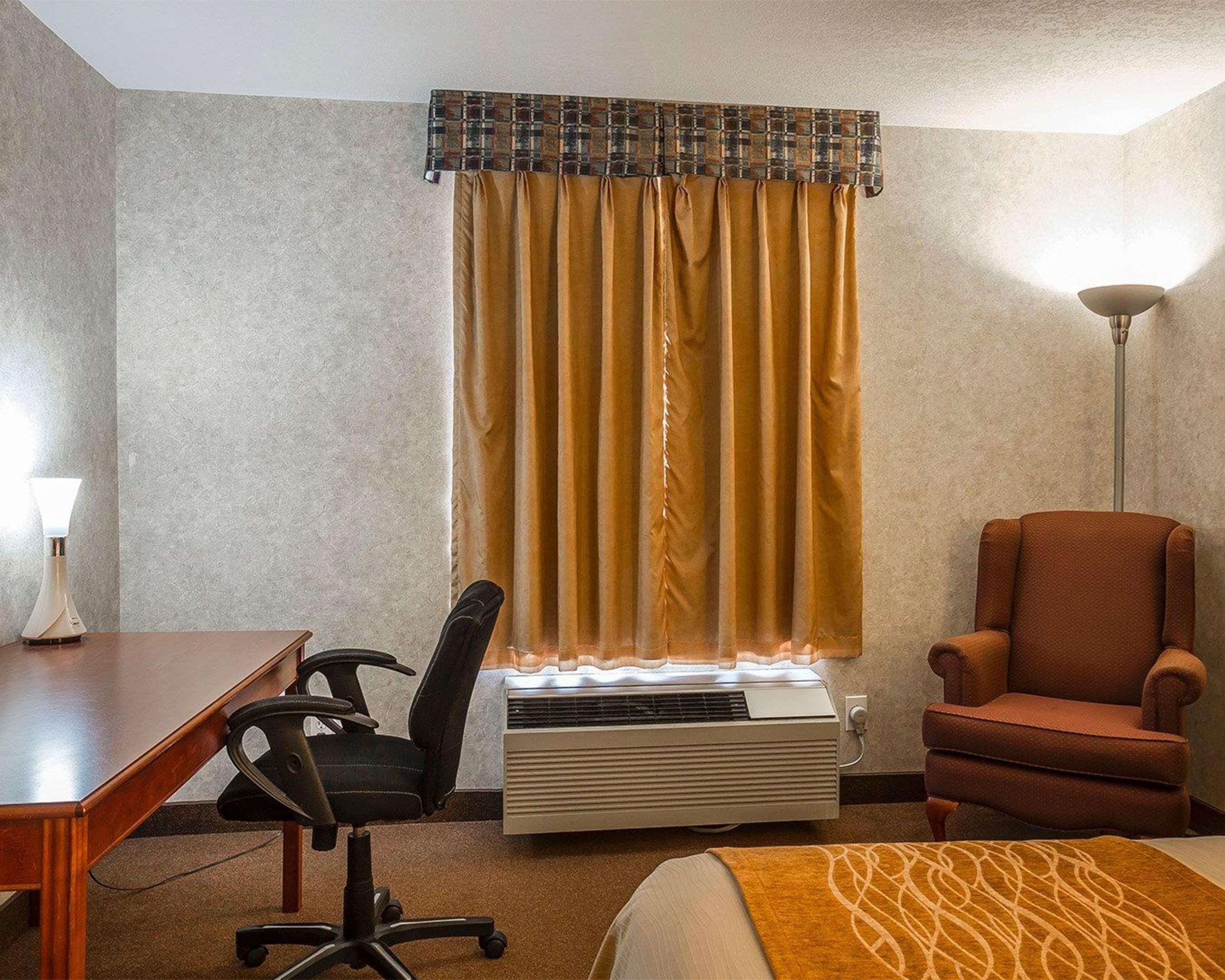 לטברידג' Comfort Inn מראה חיצוני תמונה