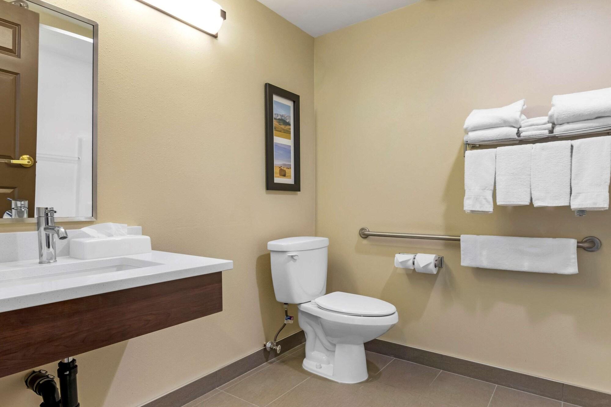 לטברידג' Comfort Inn מראה חיצוני תמונה